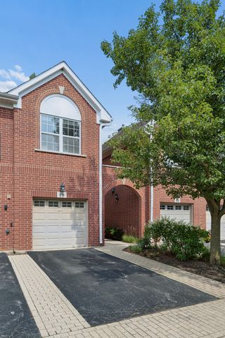 916 Enfield Drive 5-A2, Northbrook, IL 60062