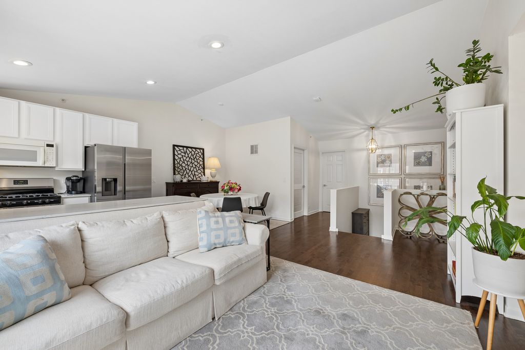 916 Enfield Drive 5-A2, Northbrook, IL 60062 — photo 5