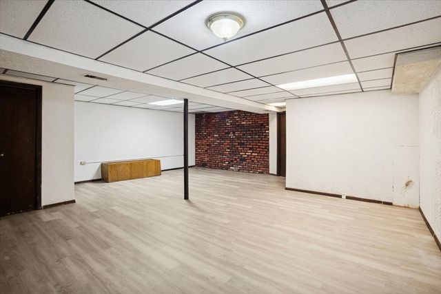 368 Willow Tree Court, Hoffman Estates, IL 60169