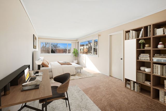 368 Willow Tree Court, Hoffman Estates, IL 60169