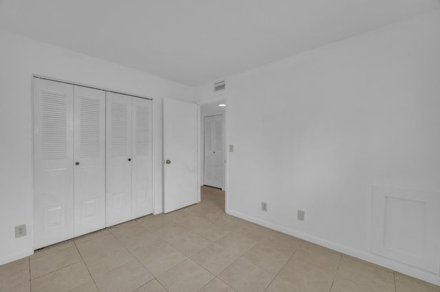 1552 SE Royal Green Cir Apt O103, Port St Lucie, FL 34952