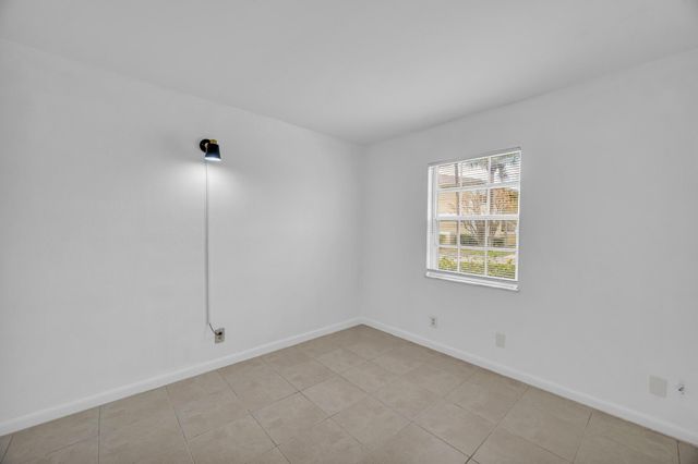 1552 SE Royal Green Cir Apt O103, Port St Lucie, FL 34952