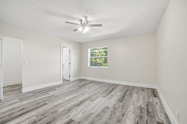 7903 SW 9th Street, North Lauderdale, FL 33068