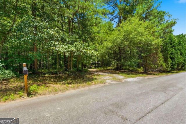 7400 Rand Drive, Douglasville, GA 30135