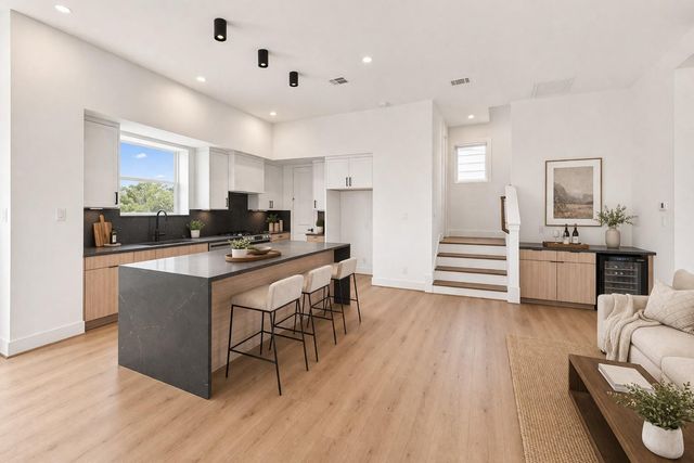 3209 Baer Street B, Houston, TX 77020