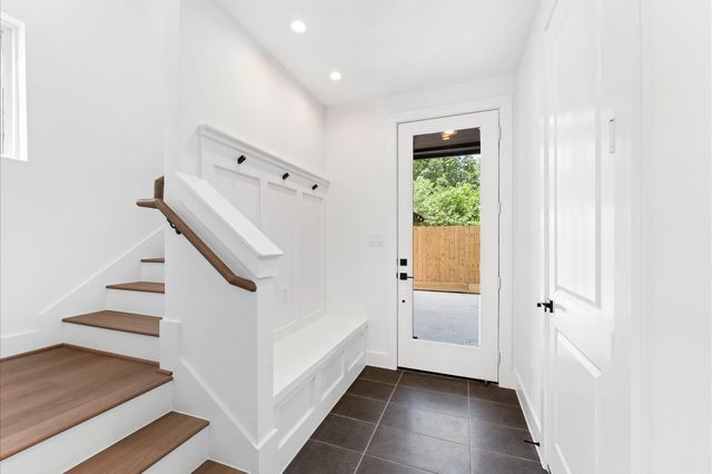 3209 Baer Street B, Houston, TX 77020