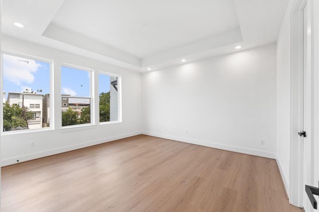 3209 Baer Street B, Houston, TX 77020