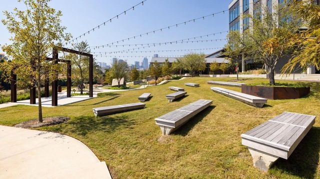 3209 Baer Street B, Houston, TX 77020