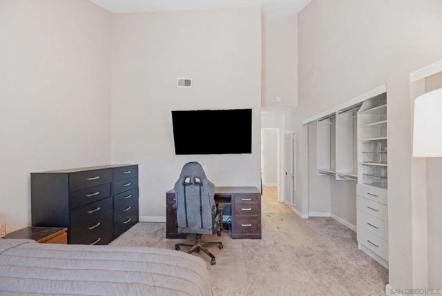 1853 Cathedral Gln, Escondido, CA 92029