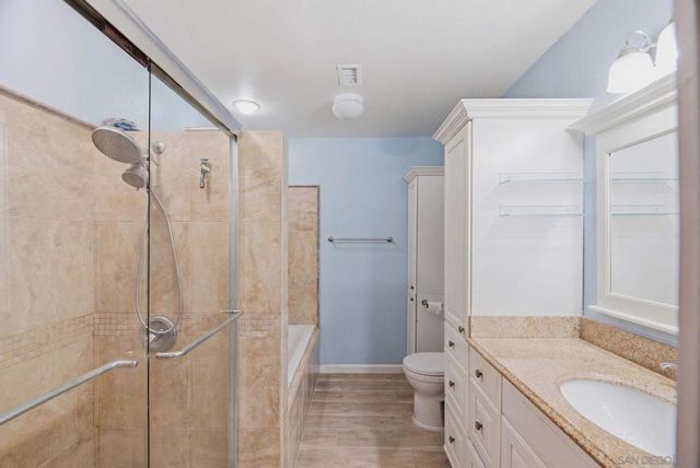 1853 Cathedral Gln, Escondido, CA 92029