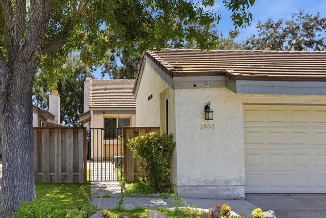 1853 Cathedral Gln, Escondido, CA 92029
