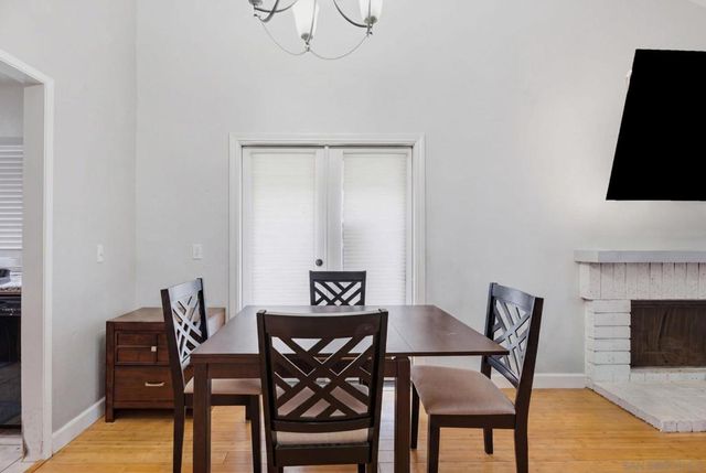 1853 Cathedral Gln, Escondido, CA 92029