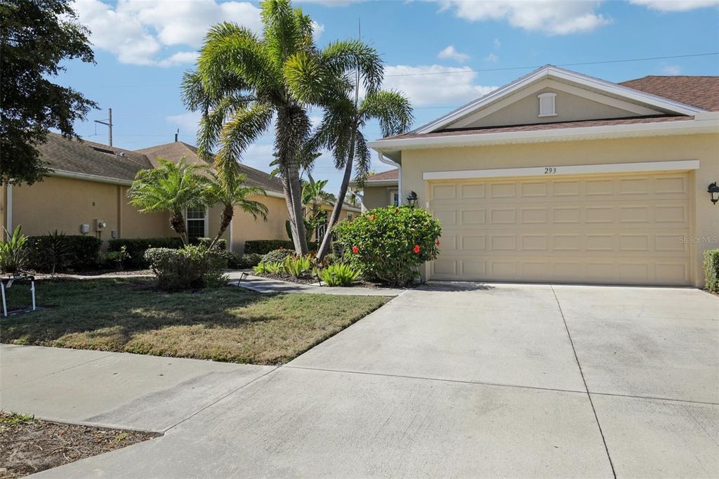 Image 2 of property listing at 293 CAPULET DRIVE, Venice, FL 34292