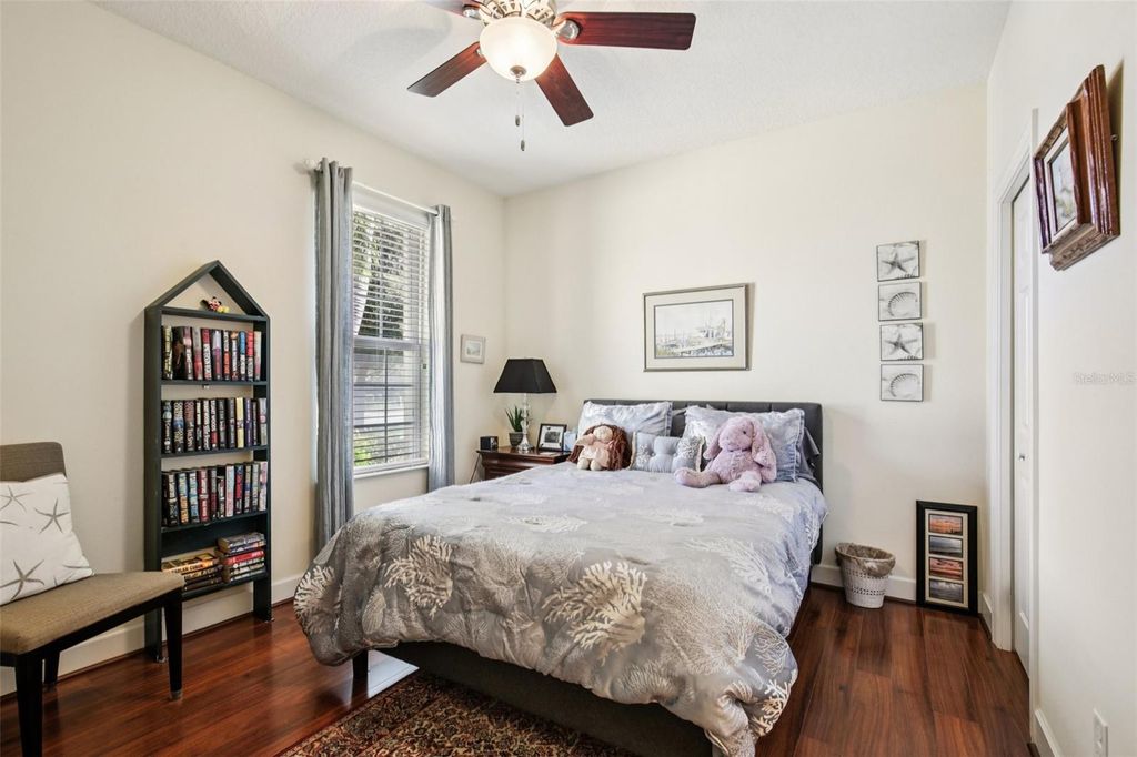 Image 25 of property listing at 293 CAPULET DRIVE, Venice, FL 34292