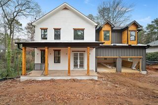 132 Lakeshore NE Drive, Marietta, GA 30067