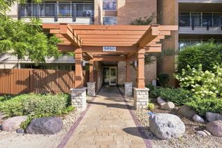 5950 Oakwood Drive 1C, Lisle, IL 60532
