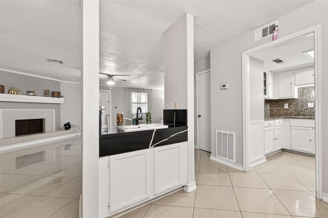 5930 Arncliffe Drive, Houston, TX 77088