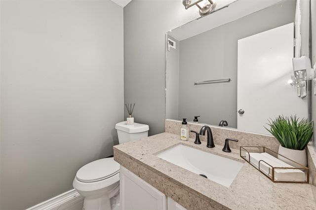 5930 Arncliffe Drive, Houston, TX 77088