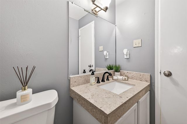 5930 Arncliffe Drive, Houston, TX 77088