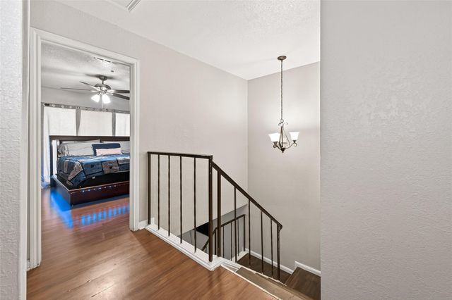 5930 Arncliffe Drive, Houston, TX 77088