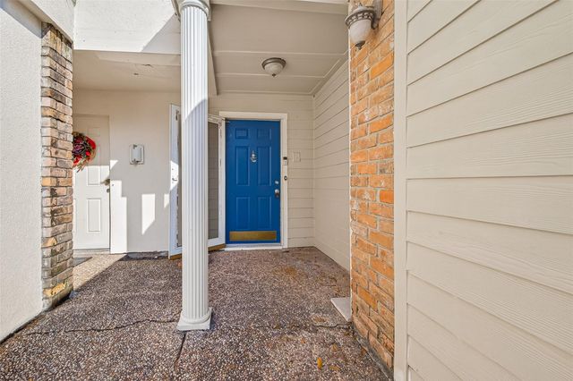 5930 Arncliffe Drive, Houston, TX 77088