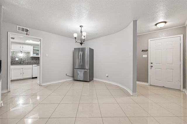 5930 Arncliffe Drive, Houston, TX 77088