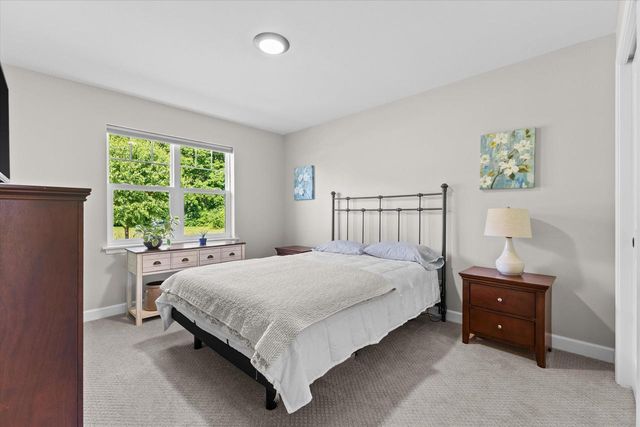 9154 Creekside CIRCLE, Pleasant Prairie, WI 53158