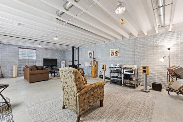 9154 Creekside CIRCLE, Pleasant Prairie, WI 53158