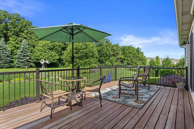 9154 Creekside CIRCLE, Pleasant Prairie, WI 53158