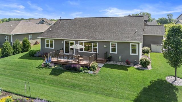 9154 Creekside CIRCLE, Pleasant Prairie, WI 53158
