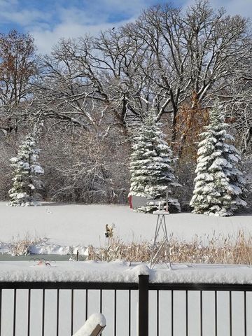 9154 Creekside CIRCLE, Pleasant Prairie, WI 53158