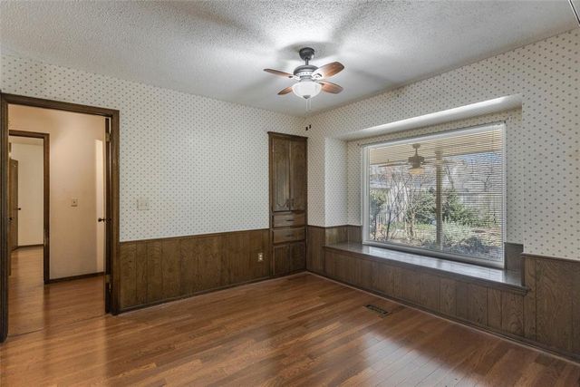 2008 Bella Vista Drive, Edmond, OK 73013