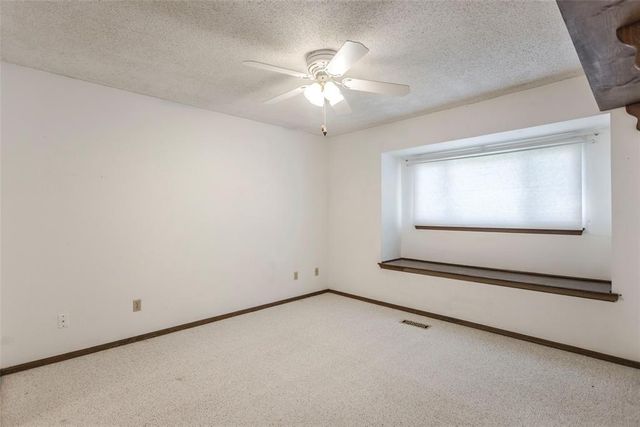 2008 Bella Vista Drive, Edmond, OK 73013