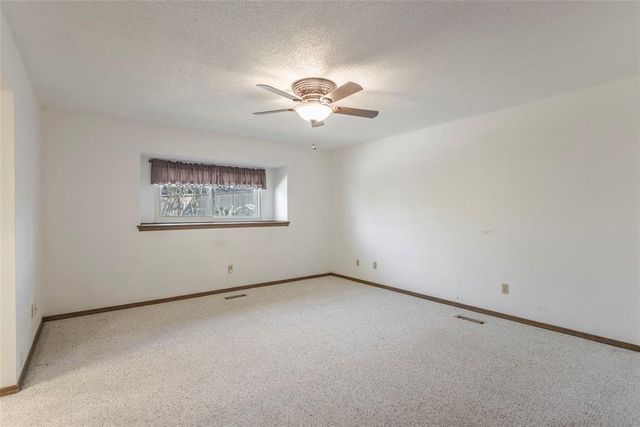2008 Bella Vista Drive, Edmond, OK 73013