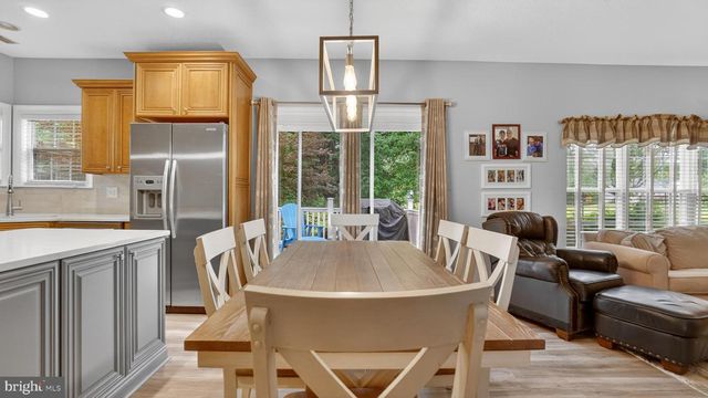 2441 KEMPER RD, Crofton, MD 21114