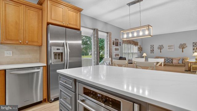 2441 KEMPER RD, Crofton, MD 21114