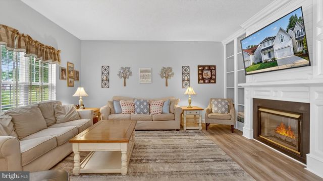 2441 KEMPER RD, Crofton, MD 21114