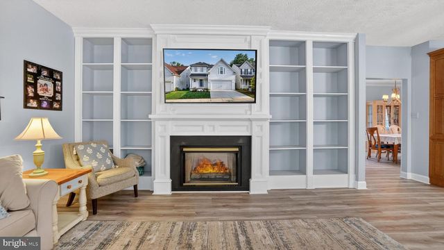 2441 KEMPER RD, Crofton, MD 21114