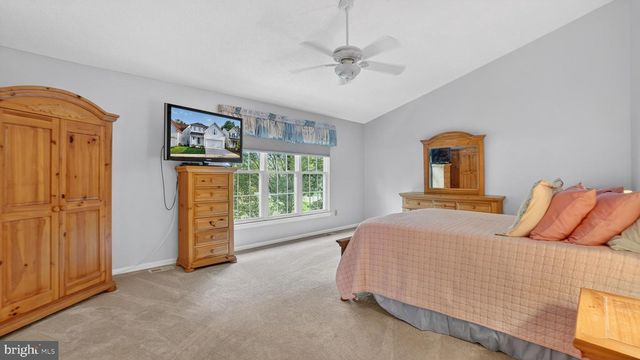2441 KEMPER RD, Crofton, MD 21114