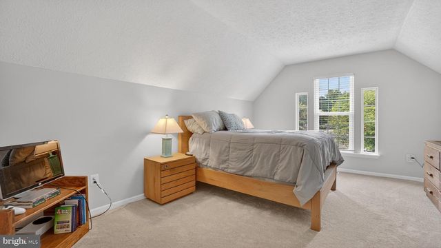 2441 KEMPER RD, Crofton, MD 21114