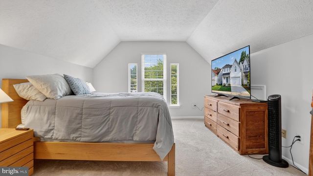2441 KEMPER RD, Crofton, MD 21114