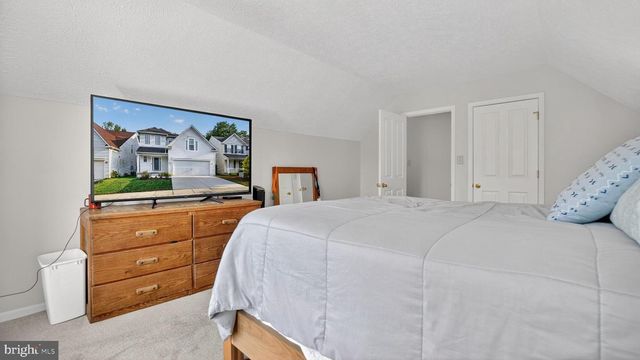 2441 KEMPER RD, Crofton, MD 21114