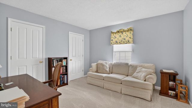 2441 KEMPER RD, Crofton, MD 21114