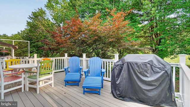 2441 KEMPER RD, Crofton, MD 21114