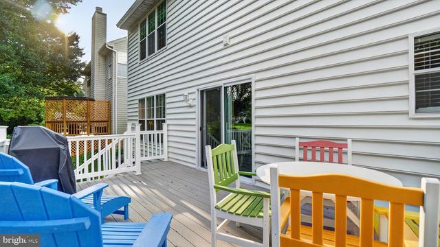 2441 KEMPER RD, Crofton, MD 21114