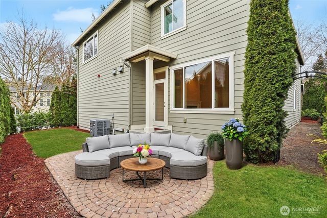 18200 NE 110th Street, Redmond, WA 98052