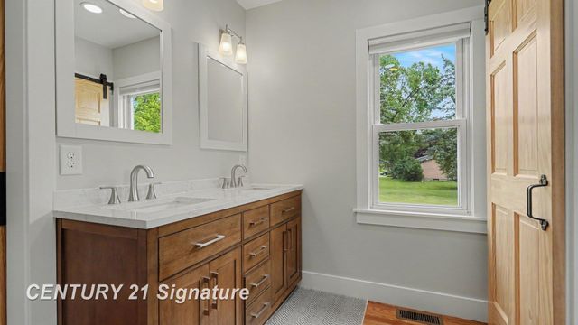 763 W Salzburg Road, Auburn, MI 48611