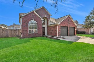 7222 Foxshadows Lane, Humble, TX 77338