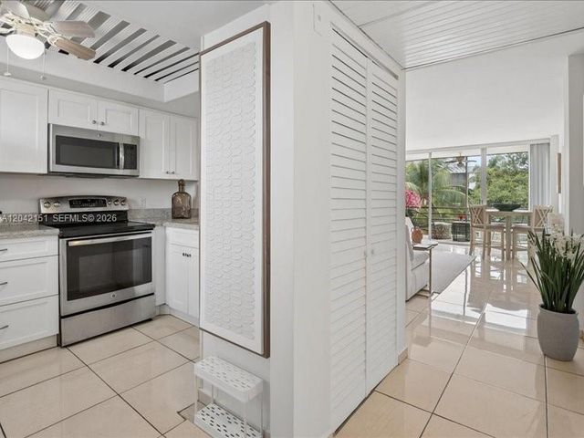 117 Royal Park Drive 3F, Oakland Park, FL 33309