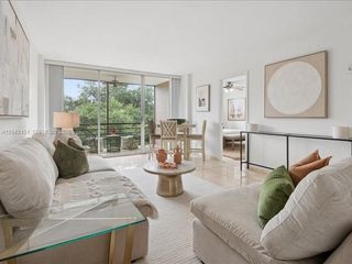 117 Royal Park Drive 3F, Oakland Park, FL 33309